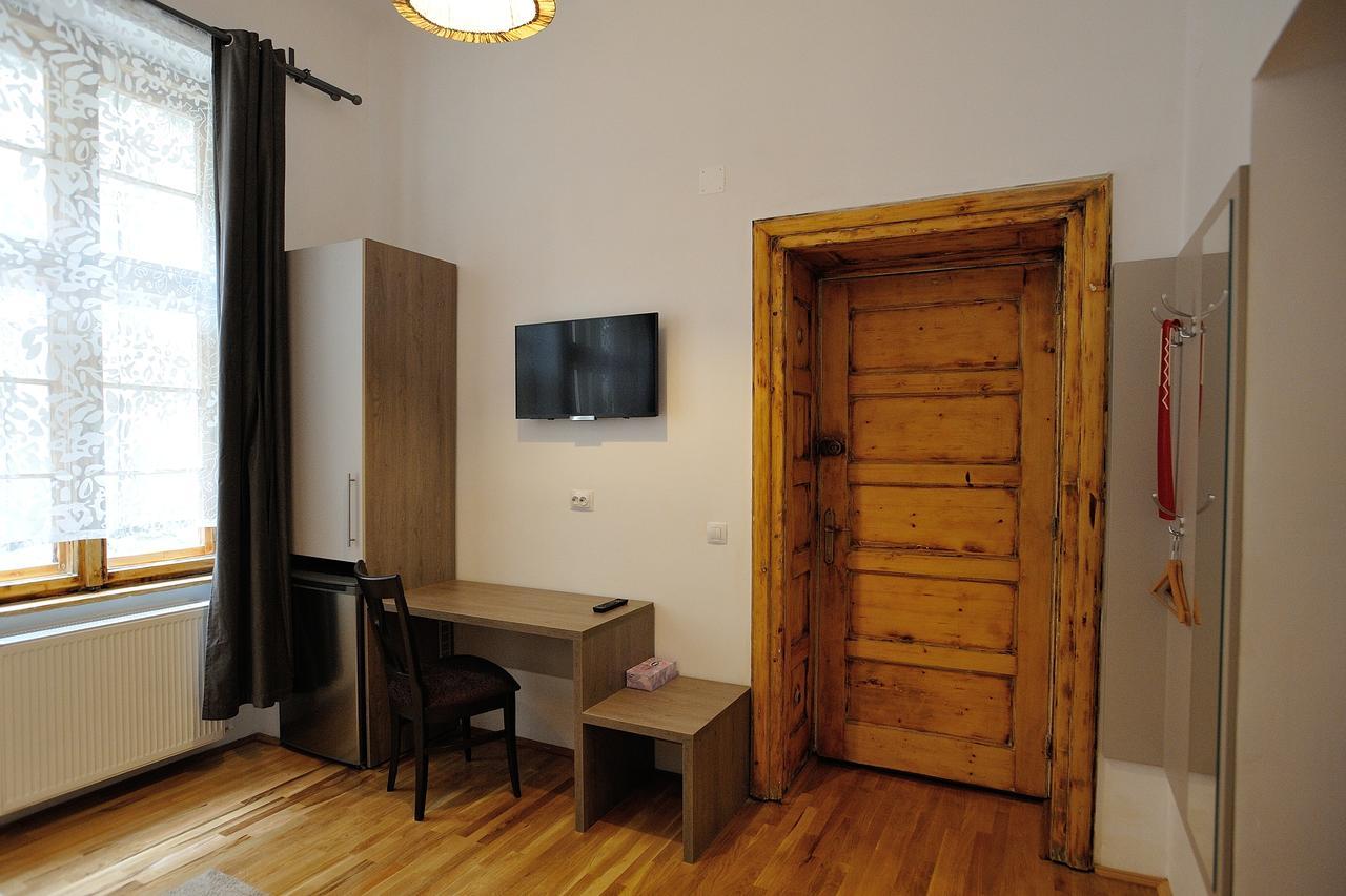 Dinicu Residence - Central Location Μπρασόβ Εξωτερικό φωτογραφία