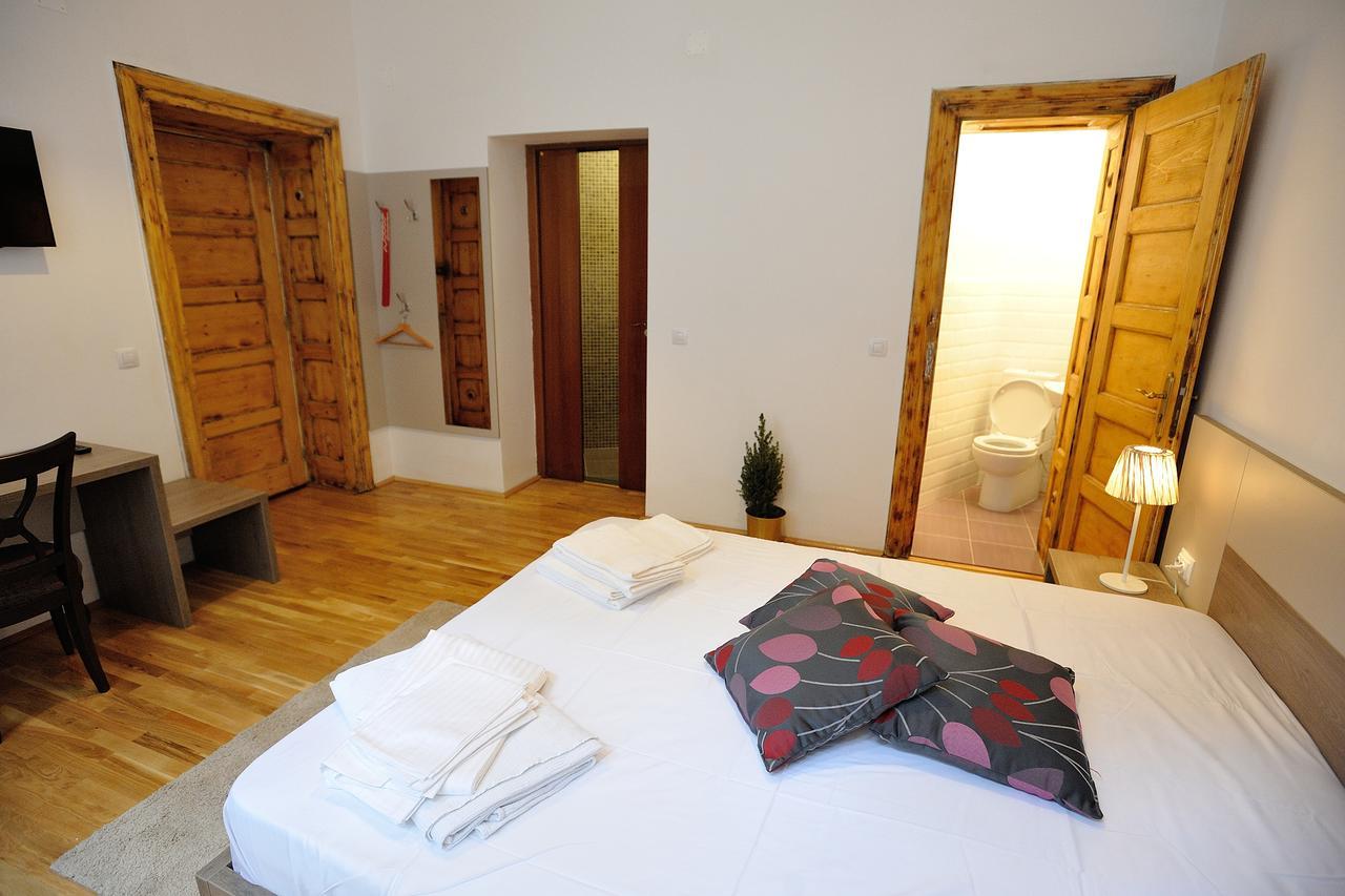 Dinicu Residence - Central Location Μπρασόβ Εξωτερικό φωτογραφία